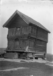 Rikard Berges fotoarkiv. Loft, Lunde, Telemark. Bilde nr. 36