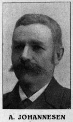 Portrettfoto av A. Johannesen.  Muligens fra Kristiansund el
