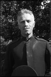 Portrett av en uidentifisert mann iført Frelsesarmeens unifo