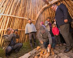 Åpning av Daniel Mortensons vinterboplass ved Kjerran på Val