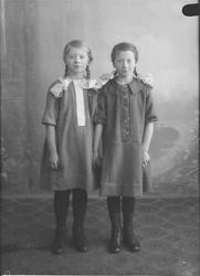 Portrett av Julie Skjerves Barn navn ukjent