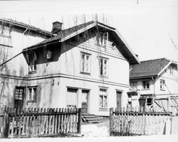 Repro: Bakgårdseksteriør, Lilllehammer.