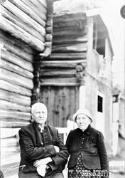 Eldre ektepar, Ivar Sæter med frue