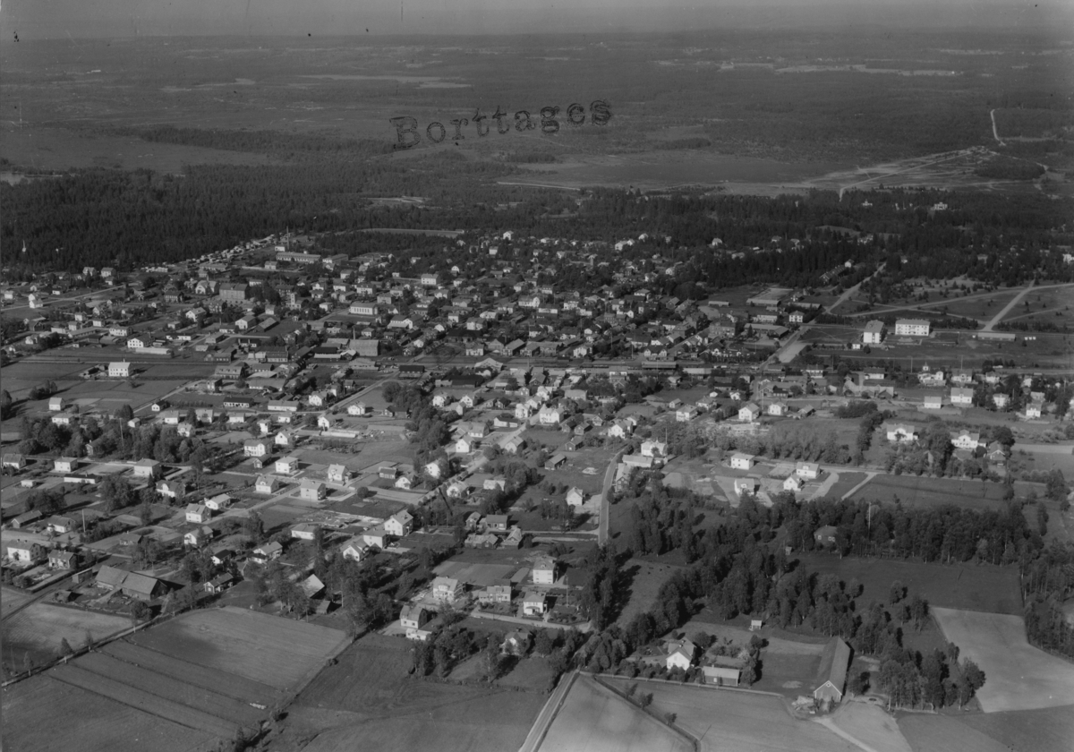 Flygfoto över Skillingaryd i Vaggeryds kommun, Nr. L. 654