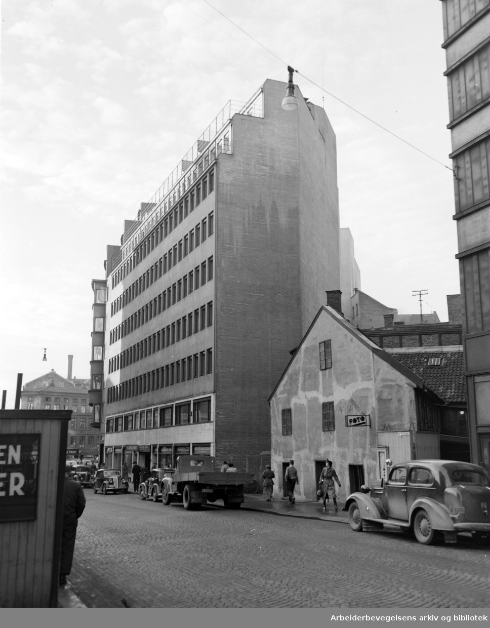 Viking Hotell, og omgivelser. 1952