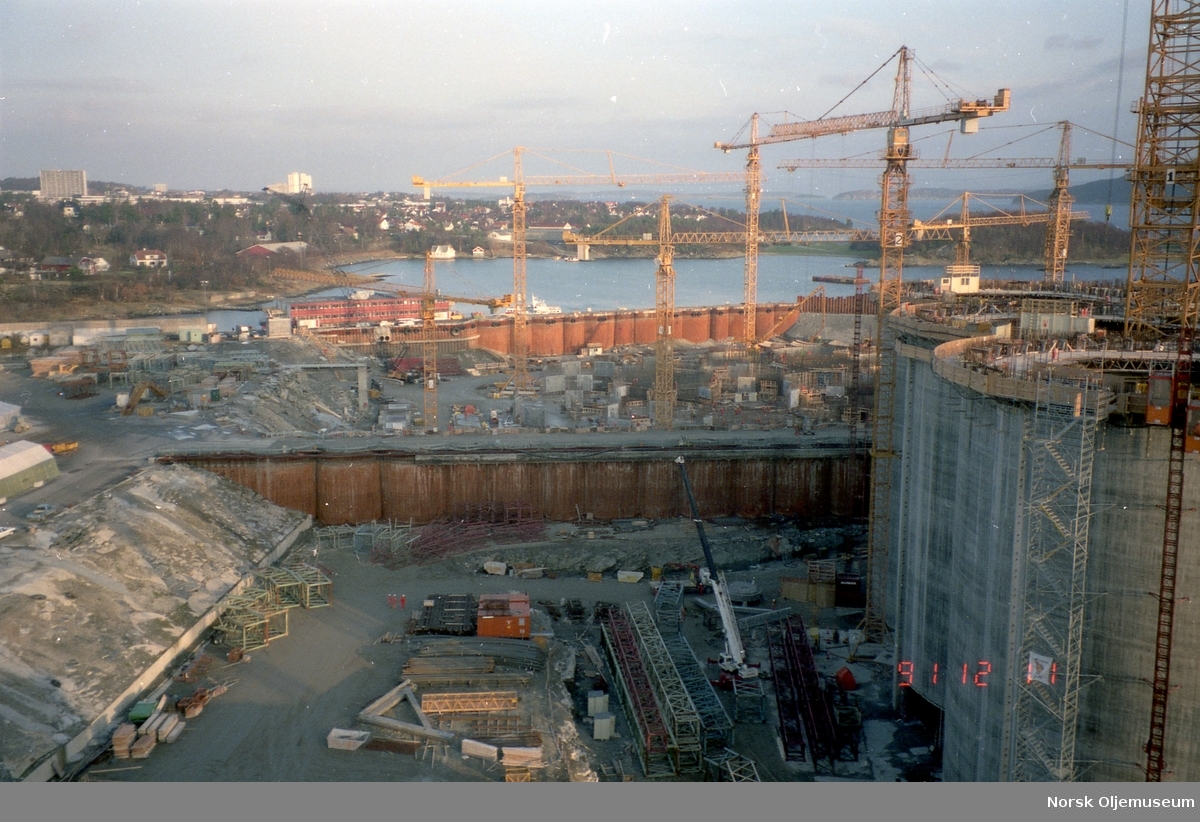 Anleggsområdet til Norwegian Contractors i Jåttåvågen ved Stavanger, hvor Condeep plattformene i betong blir bygget.