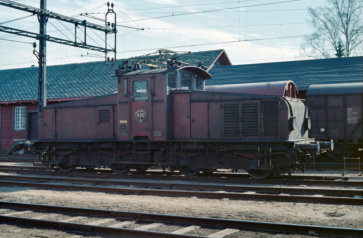 Svensk elektrisk lokomotiv type Hg nr. 490.
