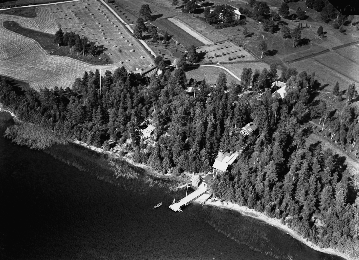Flygfoto över Bodafors i Nässjö kommun. Nr. D. 2255