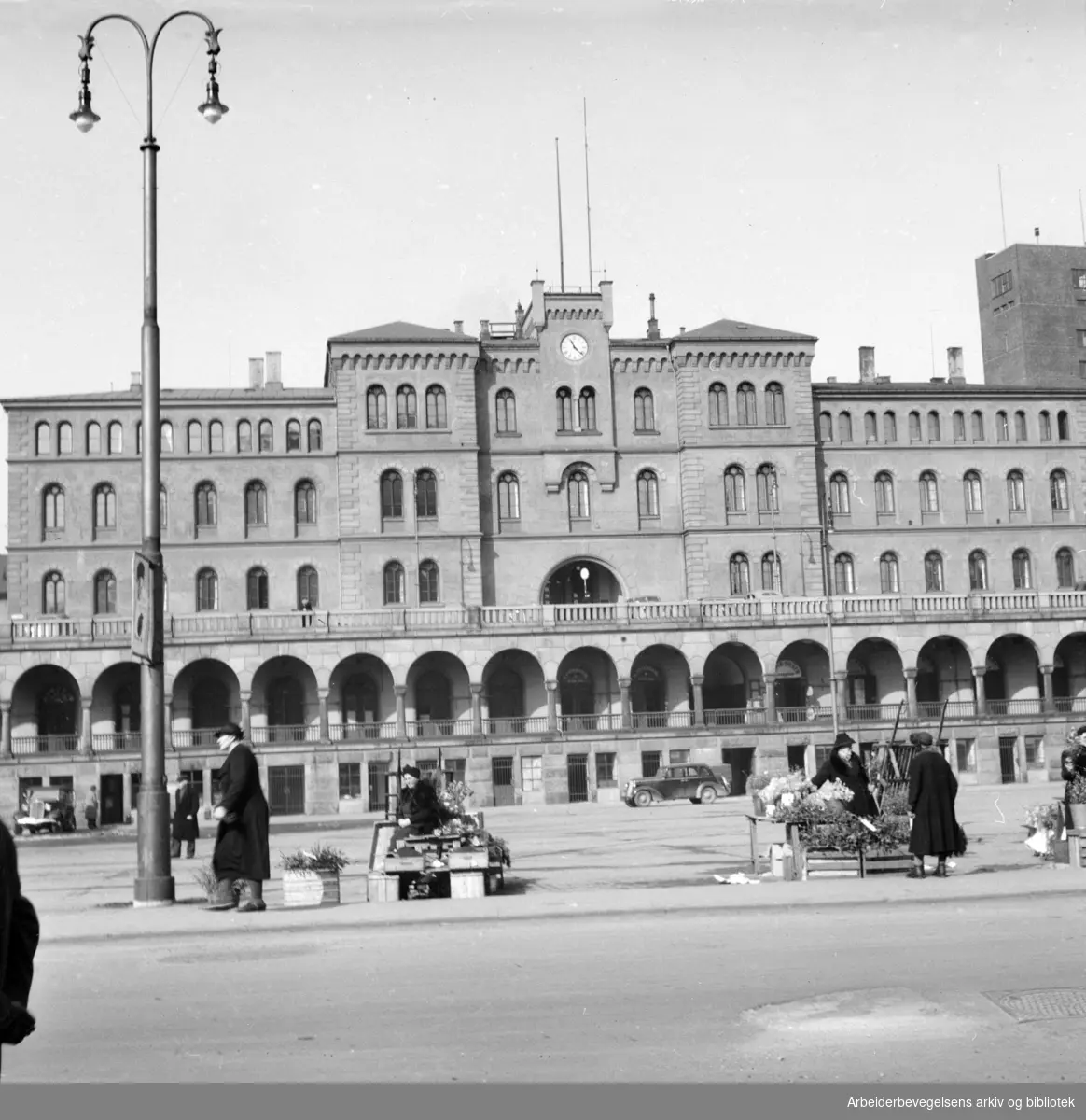 Møllergata 19. Youngstorget. Februar 1948