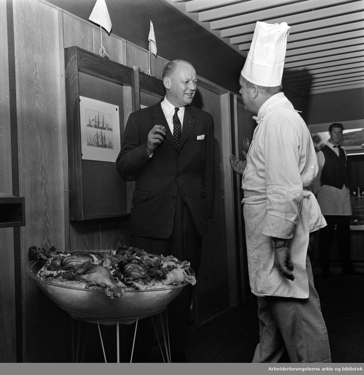 Fregatten (Fiskerestaurant). Interiør. November 1961.