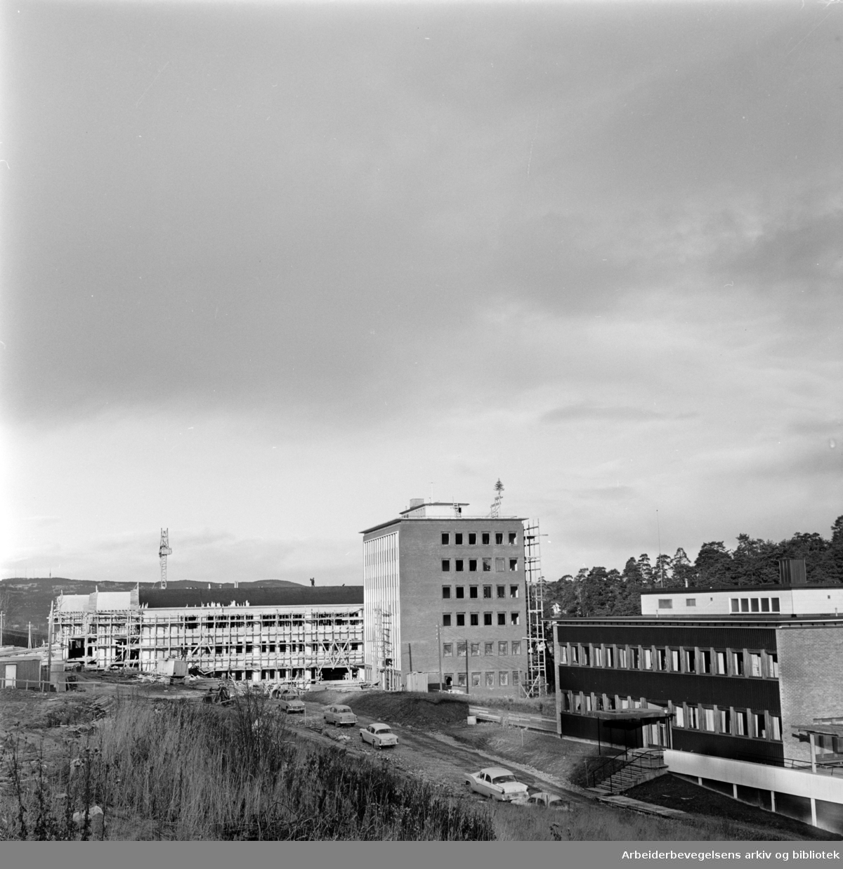 Enebakkveien: "Luxogården". November 1962