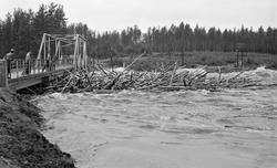 Storflom i elva Flisa i Åsnes kommune i Solør i slutten av a