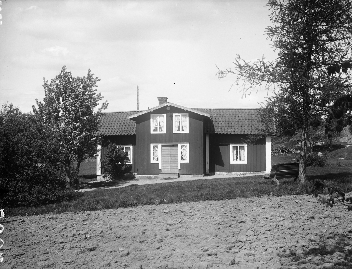 "Valléns byggning i Drevle", Altuna socken, Uppland 1921