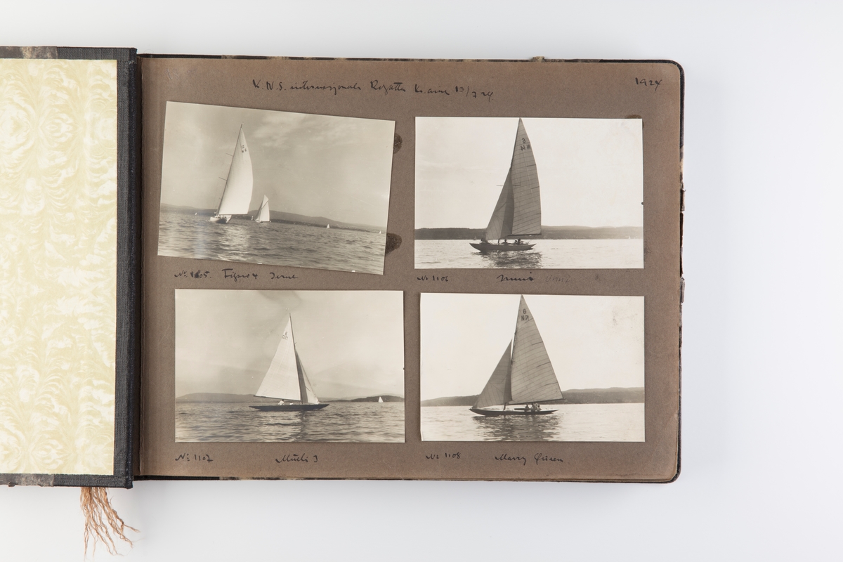 Album med fotografier av seilbåter fra regattaer i 1924-1925.