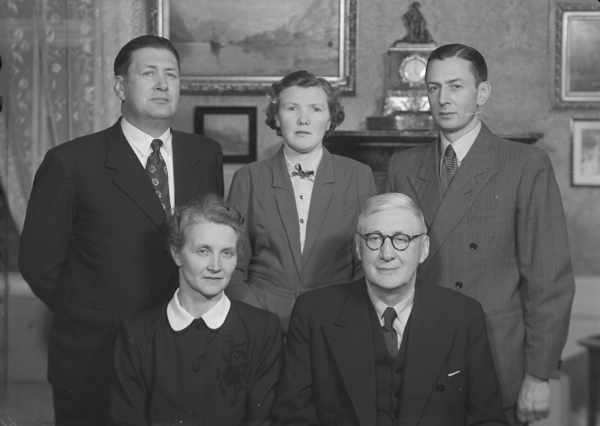Apoteker Einar Olaf Heyeraas med familie