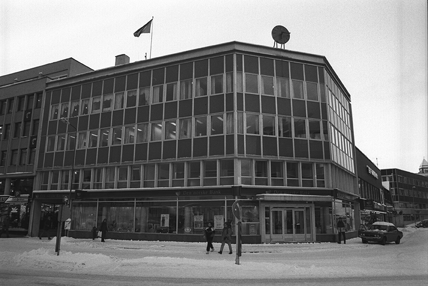 DnBs fasade mot Sjøgata.