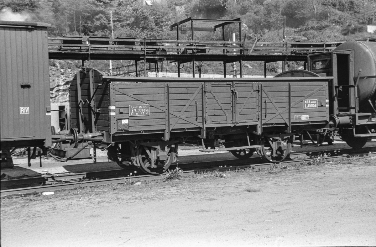 Godsvogn type L3 nr. 16558 på Bergen stasjon.