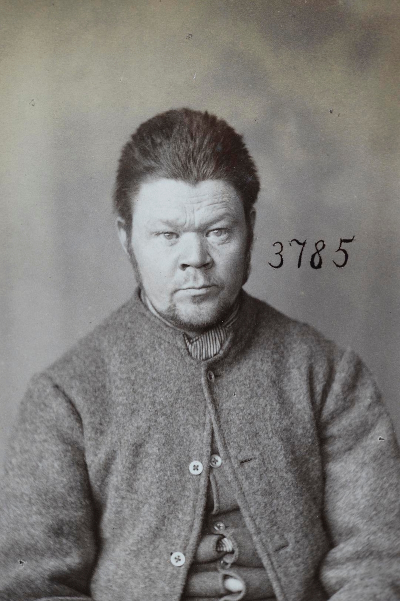 Registreringsfoto fra Kristiania-politiets forbryteralbum 1890 - 1895