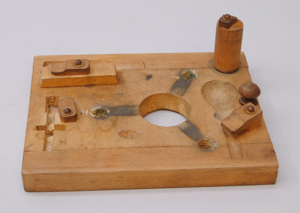 Teodolit - Järnvägsmuseet / DigitaltMuseum