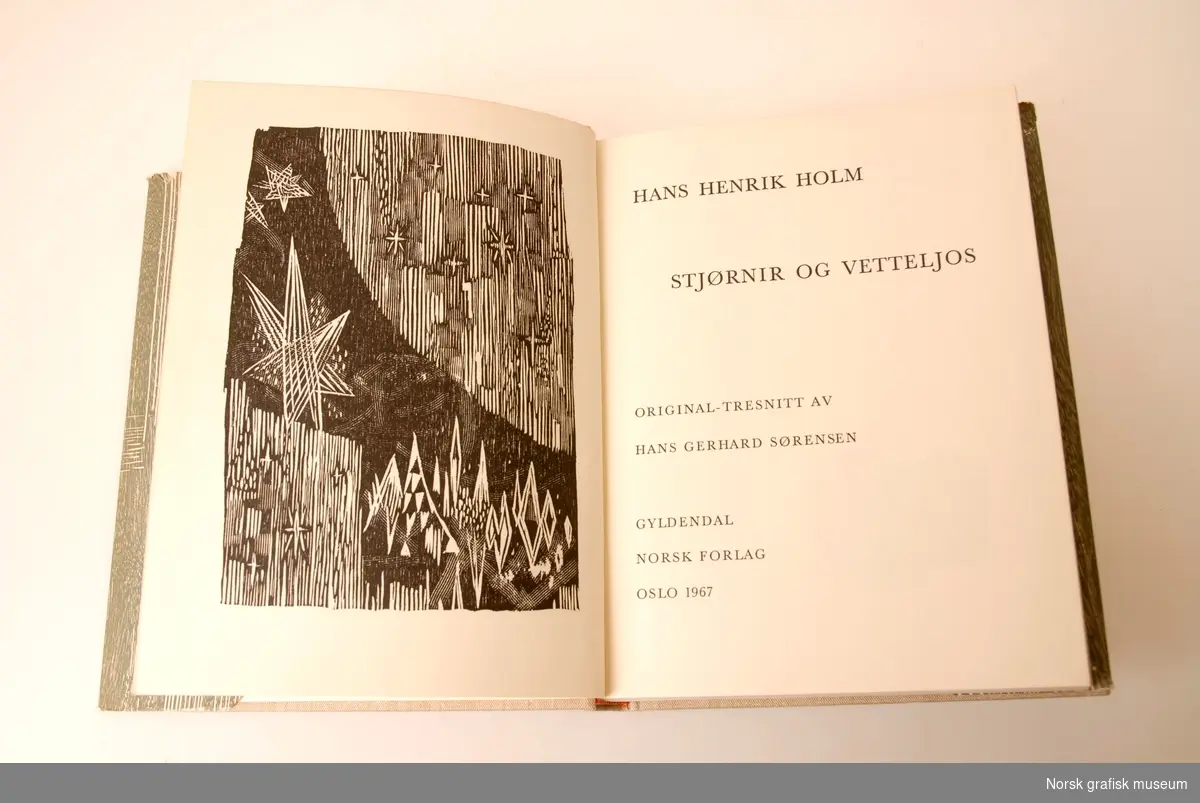 Boken Stjørnir og Vettiljos, av Hans Henrik Holm. Denne utgaven har tresnitt av Hans Gerhard Sørensen.