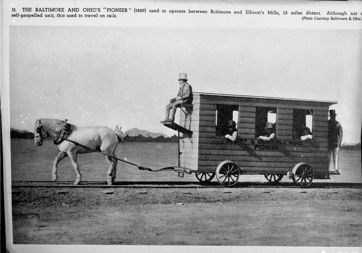 Replika av Baltimore & Ohio hästsdragna personvagn "Pioneer". Fotot taget 1927 under Baltimore & Ohio Railroad Fair of the Iron Horse.