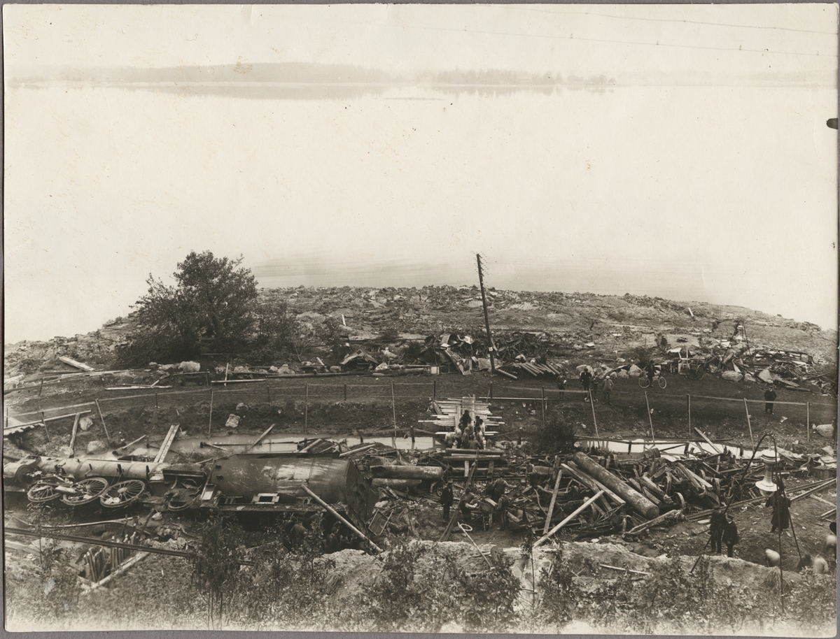Vy över jordskredet i Getå som orsakade tågolyckan den 1 oktober 1918.