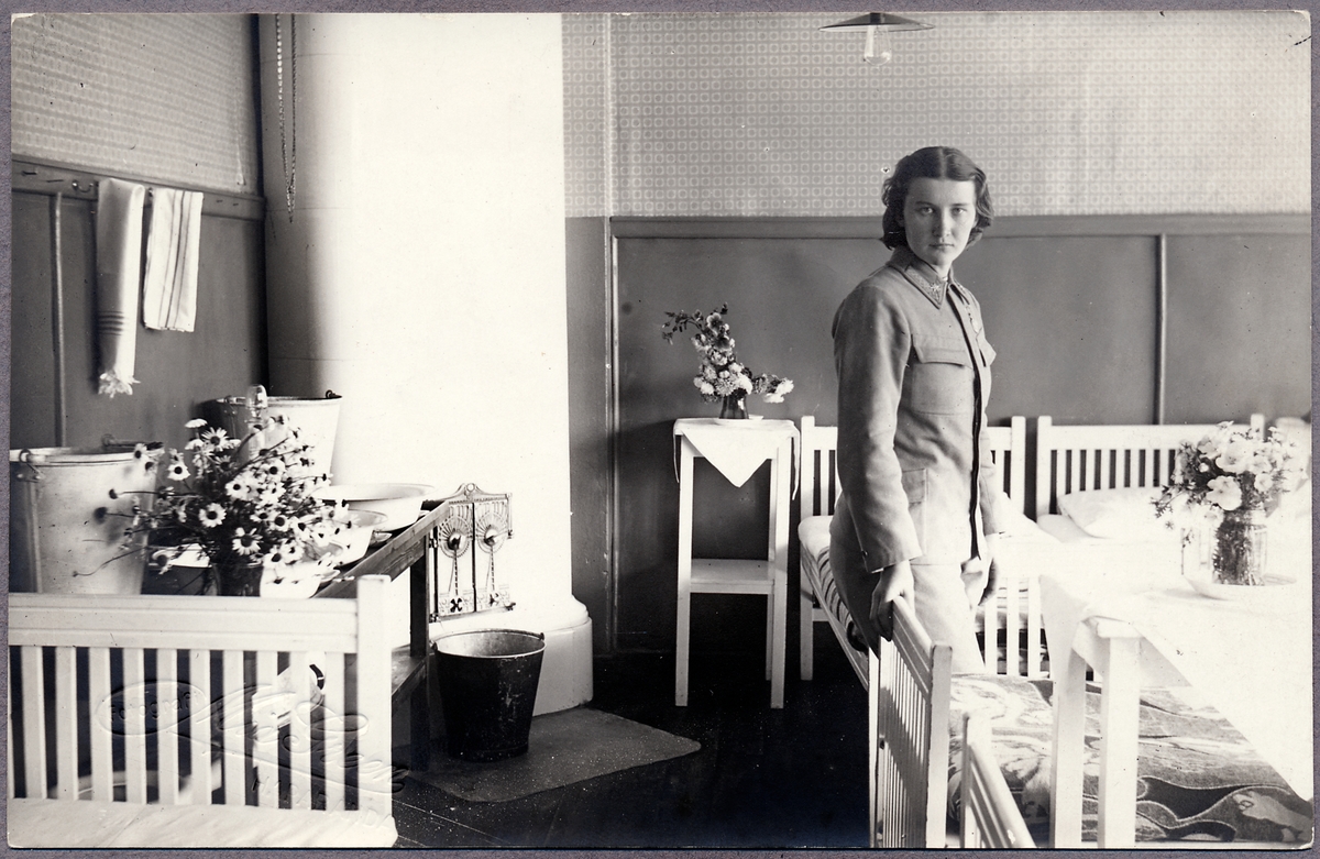 Bild från rum på ett provisoriskt sjukhus i Haparanda under Första världskriget.