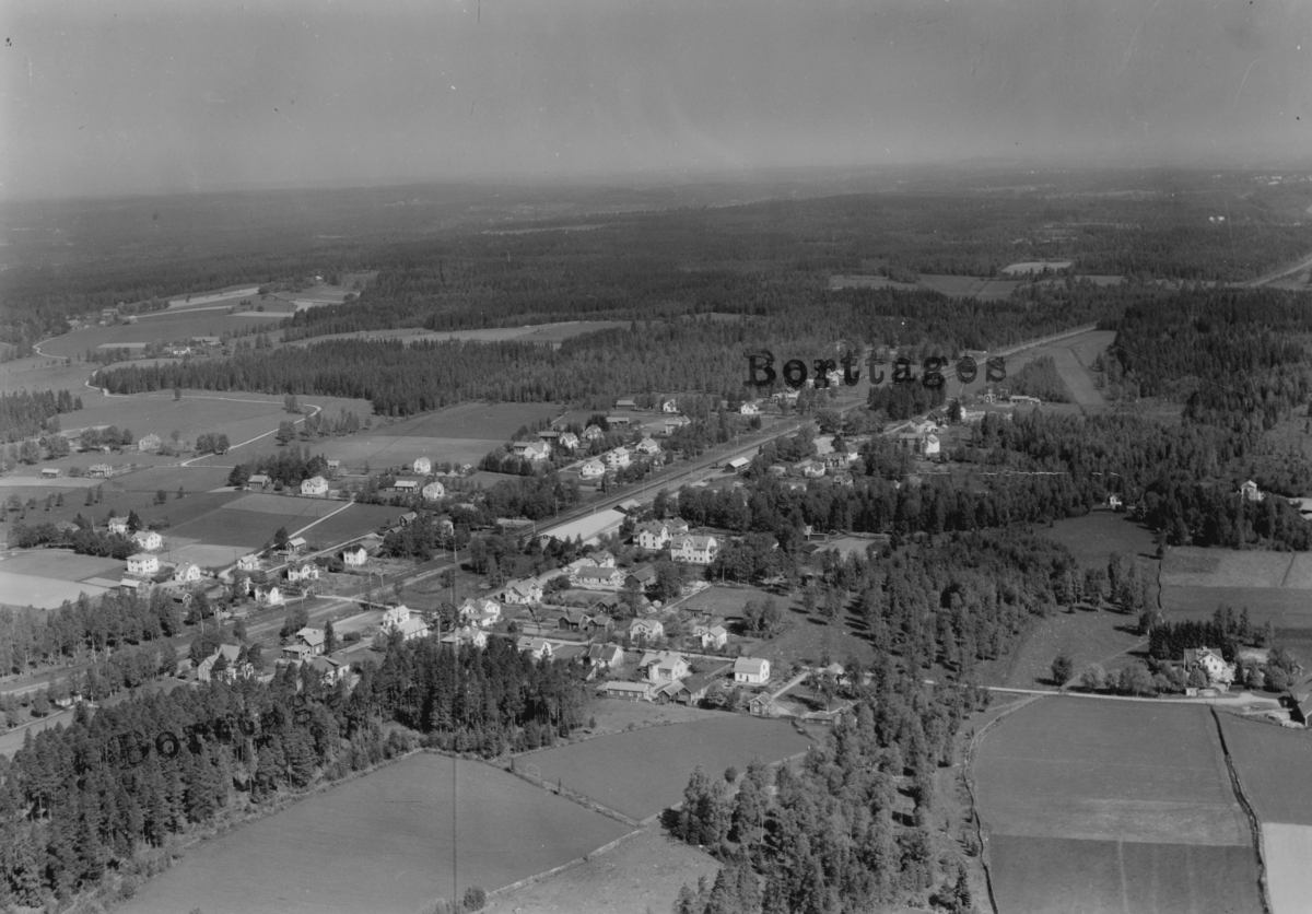 Flygfoto över Flisby i Nässjö kommun. Nr L 825.