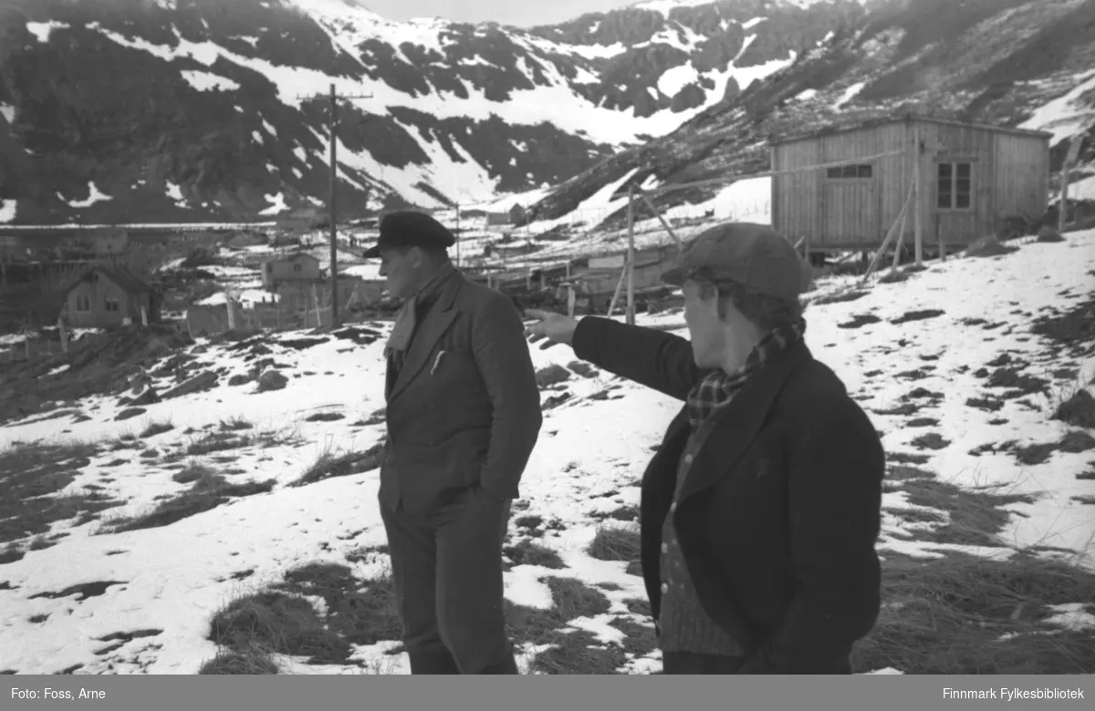 Finnmarkskontorets arkitekter i Honningsvåg, mai 1946. Gjenreisning er i gang i Finnmark.