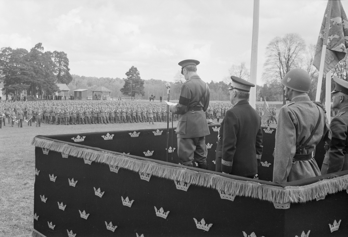 Kung Gustav VI Adolf på besök, Uppsala, maj 1951