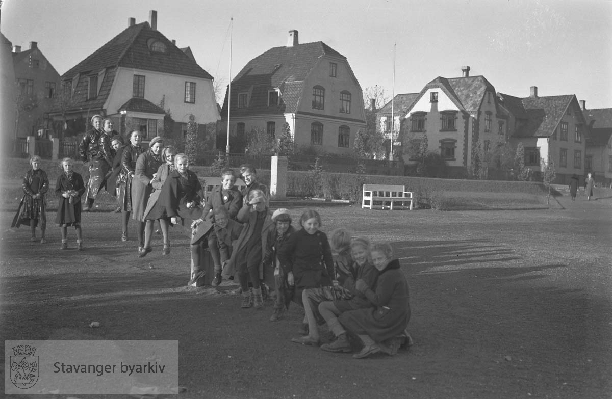 Barn på lekeplassen ved Solvang skole
