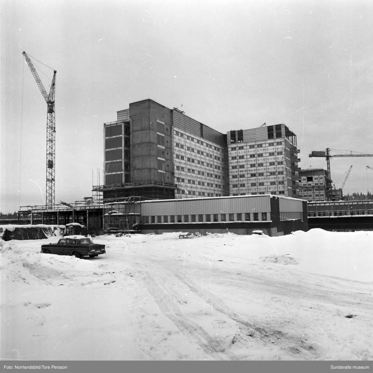Sundsvalls nya sjukhus under uppförande. Sundsvalls museum