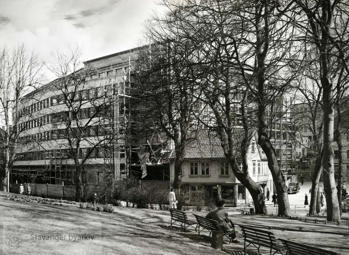 Revet juni 1958. I bakgrunnen Bøndernes Hus.