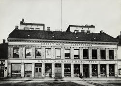 Glassmagasinet. Christiania Glasmagasin. 1884 - 1899