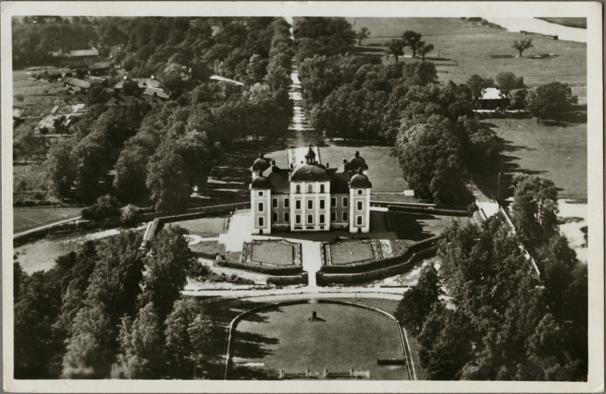 Flygfoto över Strömsholms slott.