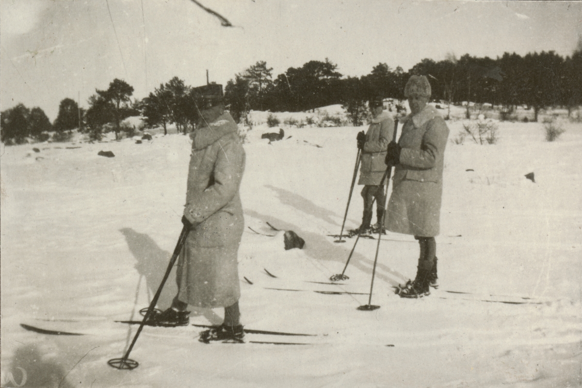 Officerare på skidor, Vaxholms grenarjärregemente I 26.