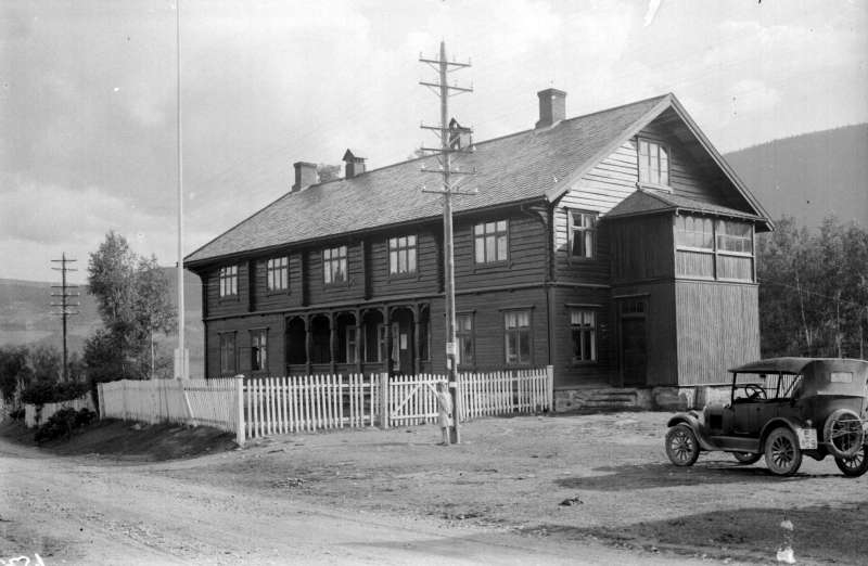 Sør-Fron kommunehus på Hundorp - Maihaugen / DigitaltMuseum