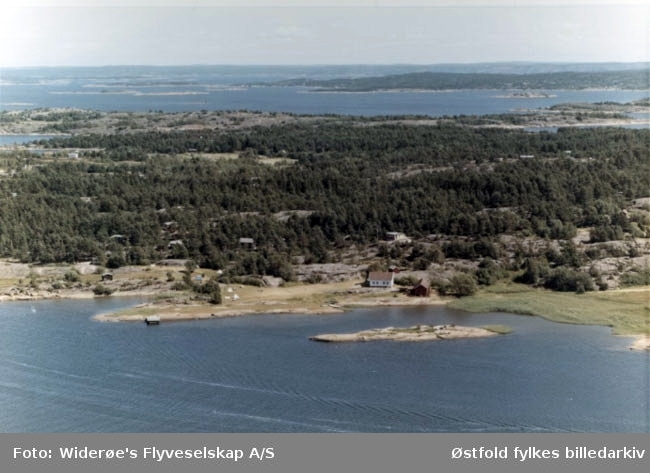 Flyfoto fra Tredalen, Spjærøy, Hvaler 1967.