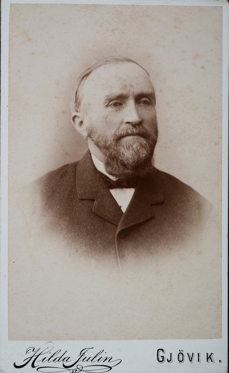 Martinius Skjønsby, Heggenhaugen, portrett.