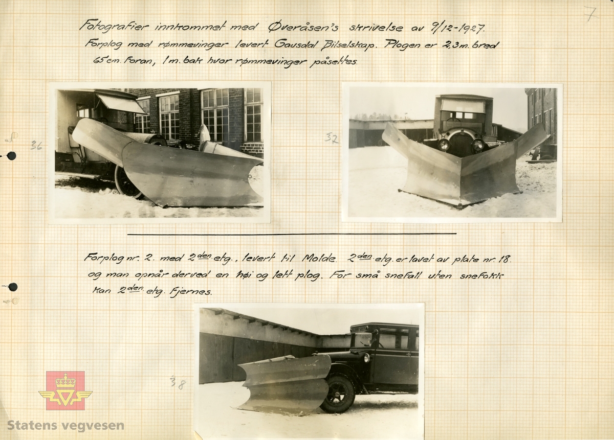 Bilde 1) Tekst som medfølger bildet: "Fotografier innkommet med Øveraasens skrivelse av 9/12-1927. Forplog med rømmevinger levert Gausdal Bilselskap. Plogen er 2,3 meter bred. 65 cm Foran, 1 meter bak hvor rømmevinger påsettes". 
Bilde 2)  Øveraasens forplog med rømmevinger påmontert Opel lastebil.  Opel var uvanlig som lastebil i Norge så tidlig, dette er en bil produsert før 1925. Opplysninger til kjøretøyet gitt av Asbjørn Rolseth.
Bilde 3) Bilder med teksten. 

Ref. til Meddelelser fra Veidirektøren Nr. 10- og Nr. 11-1931: "Snerydningen på våre veier vinteren 1930-1931".