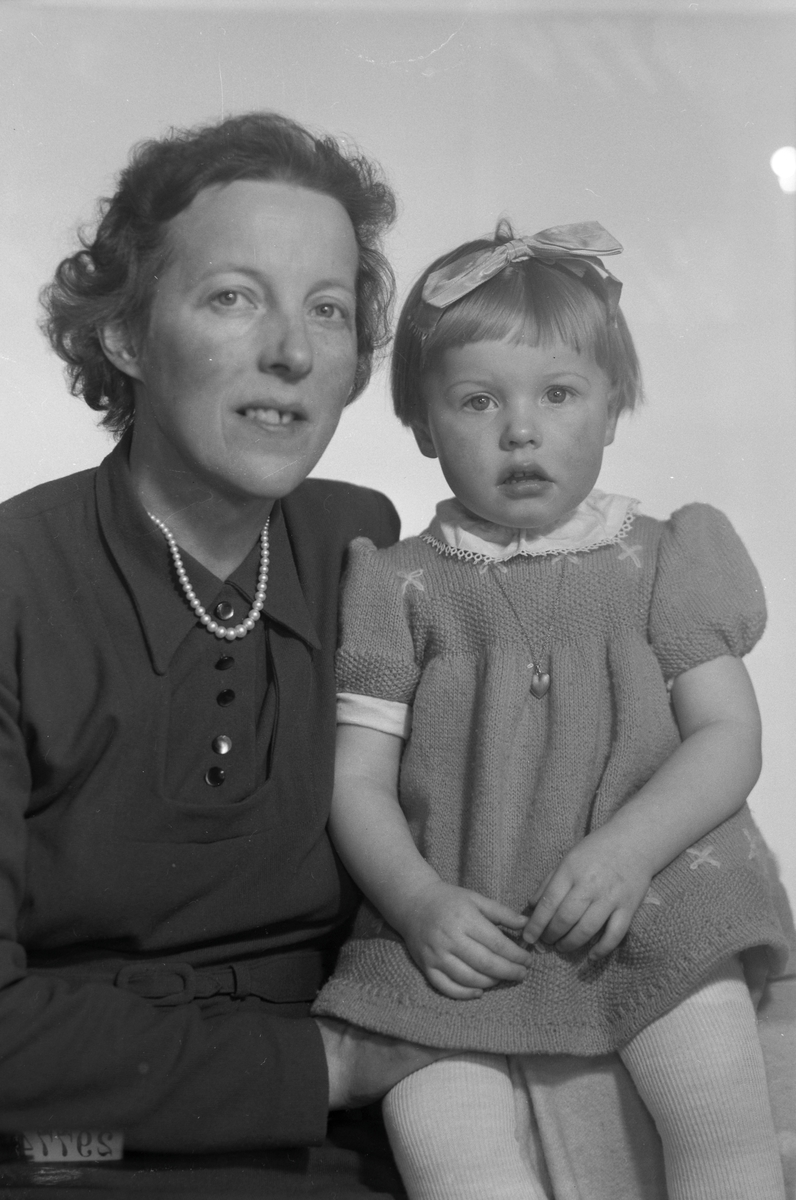 Edith Andersen med datteren Ragnhild
