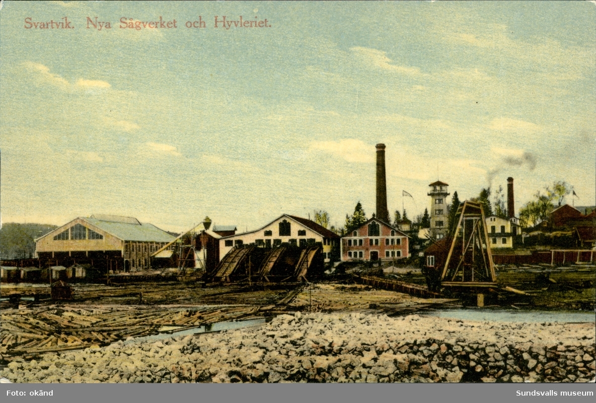 Vykort med motiv över nya sågverket och hyvleriet vid Svartvik utanför Sundsvall.