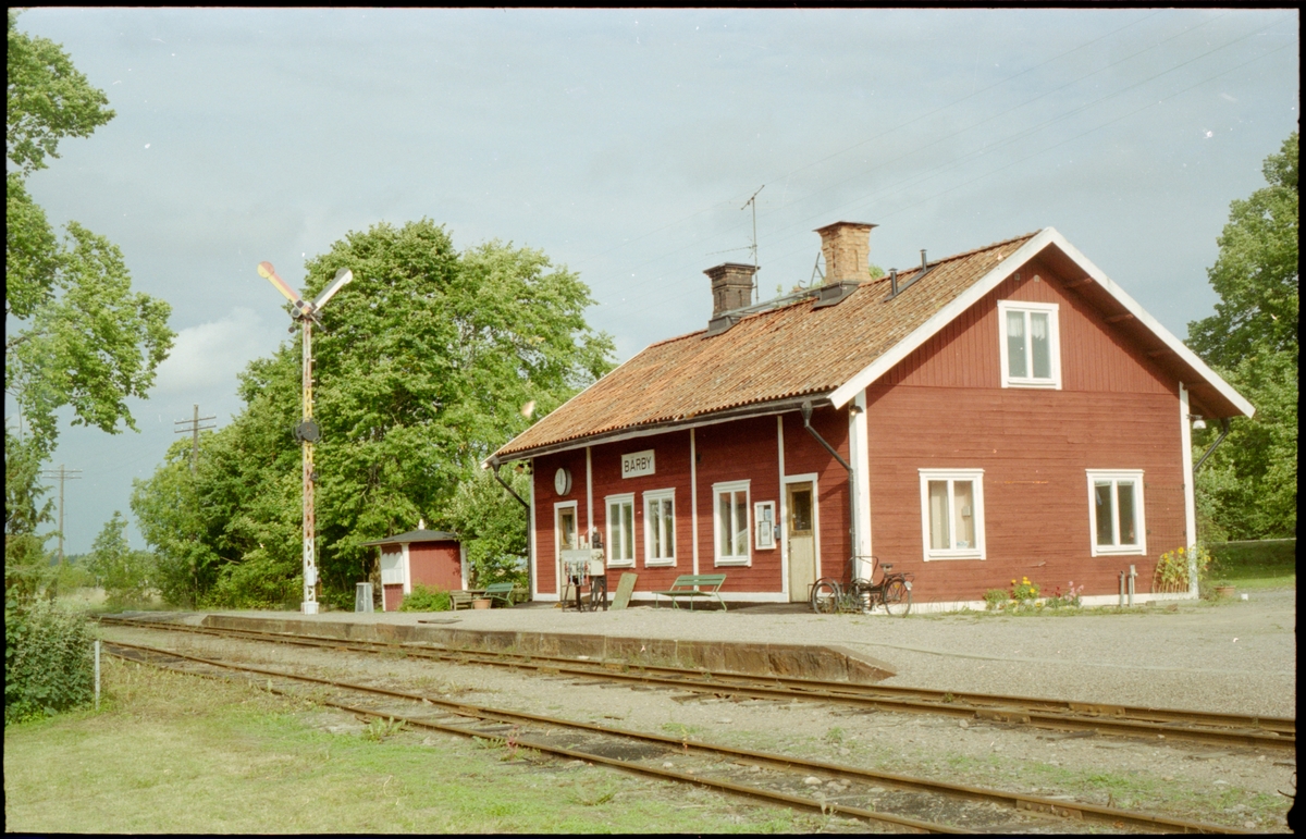 Bärby station efter linjen mellan Uppsala och Länna.