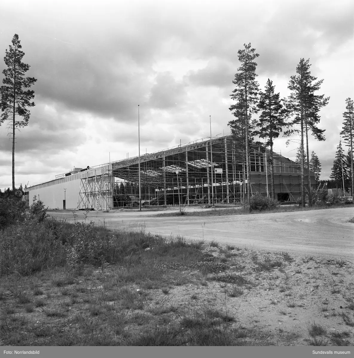 Bygget av isladan i Timrå.