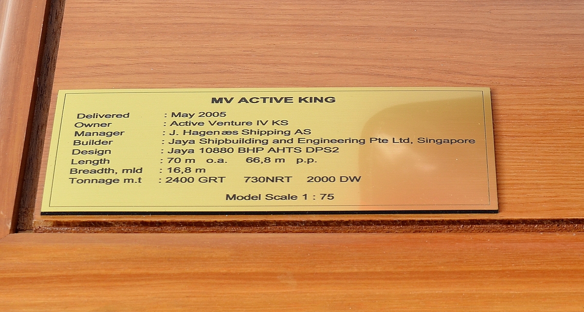 Skipsmodell av "MV Active King"