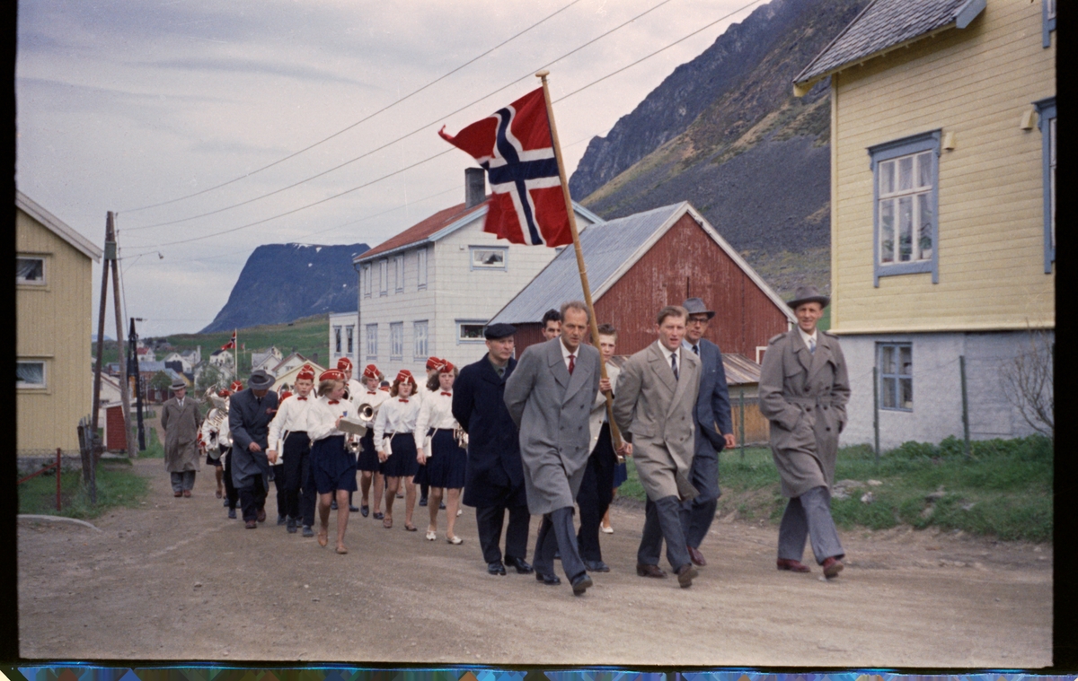 17. maitog i Kasfjord.