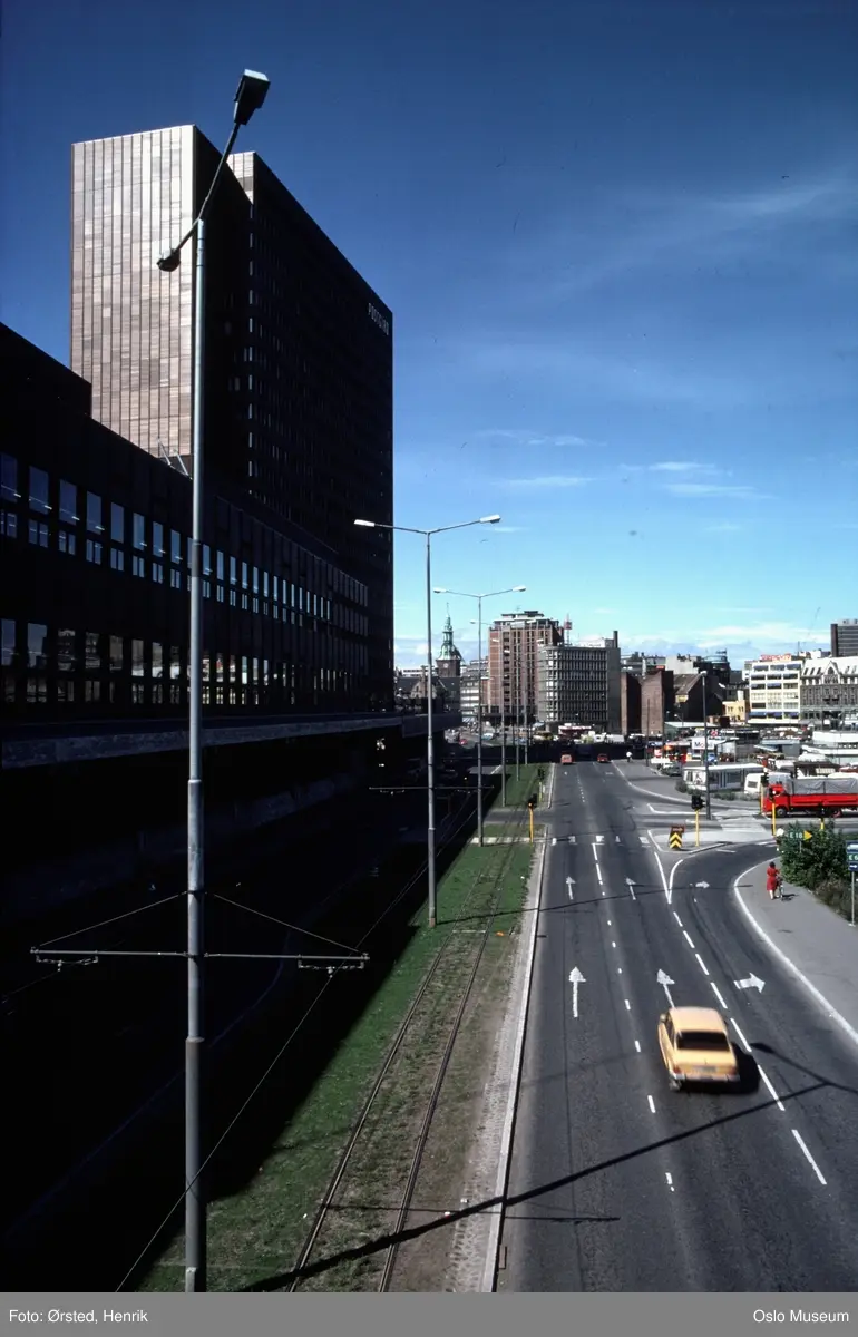 ved-postgirobygget-oslo-museum-digitaltmuseum