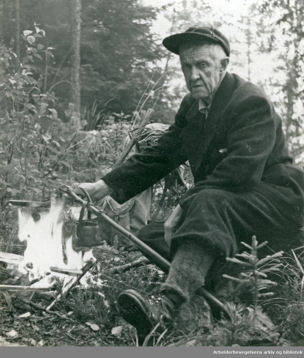 Mikkjel Fønhus, Mikkel Arnesen Fønhus (1894-1973). Forfatter.