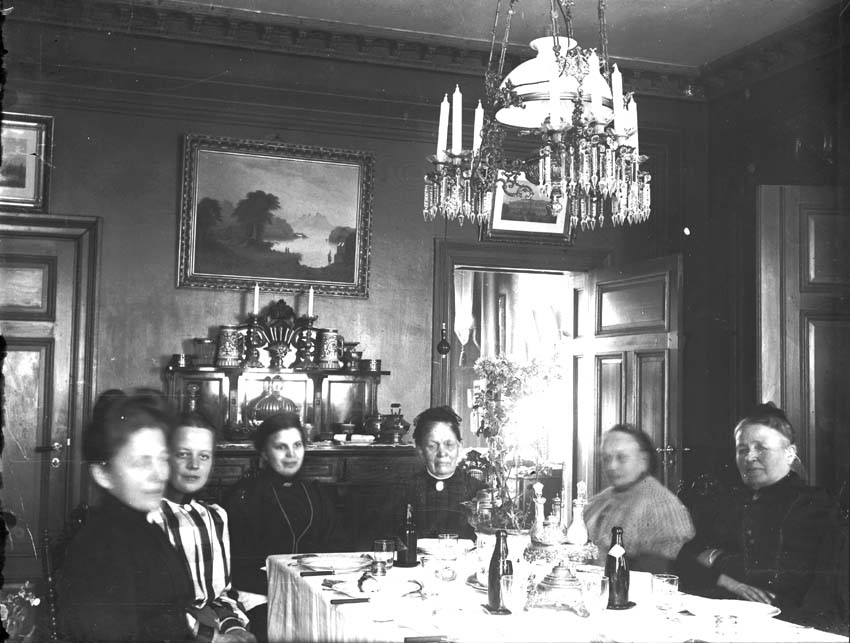 Middagssällskap, 1910. Lillhärad socken.