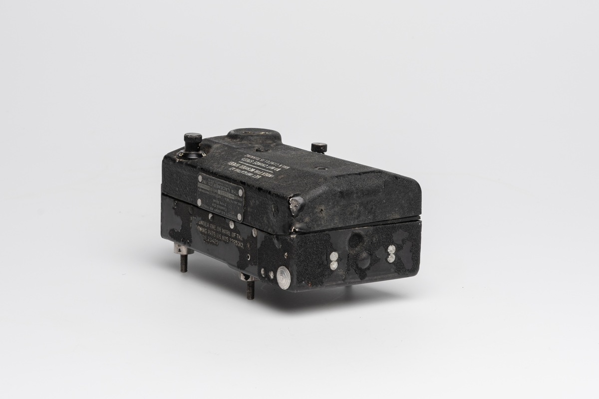 Dette er et 16mm G.S.A.P. (Gun Sight Aim Point)  flyvåpen-filmkamera for 16 mm film. Det ble brukt av U.S. Army Air-force under andre verdenskrig. Kameraet fikk navnet AN-N6 og ble brukt til å dokumentere treff under angrep. Kameraet aktiveres med flyets våpenavtrekker. 
Kameraet har et Kodak Anastigmat 35 mm 3.5 objektiv.